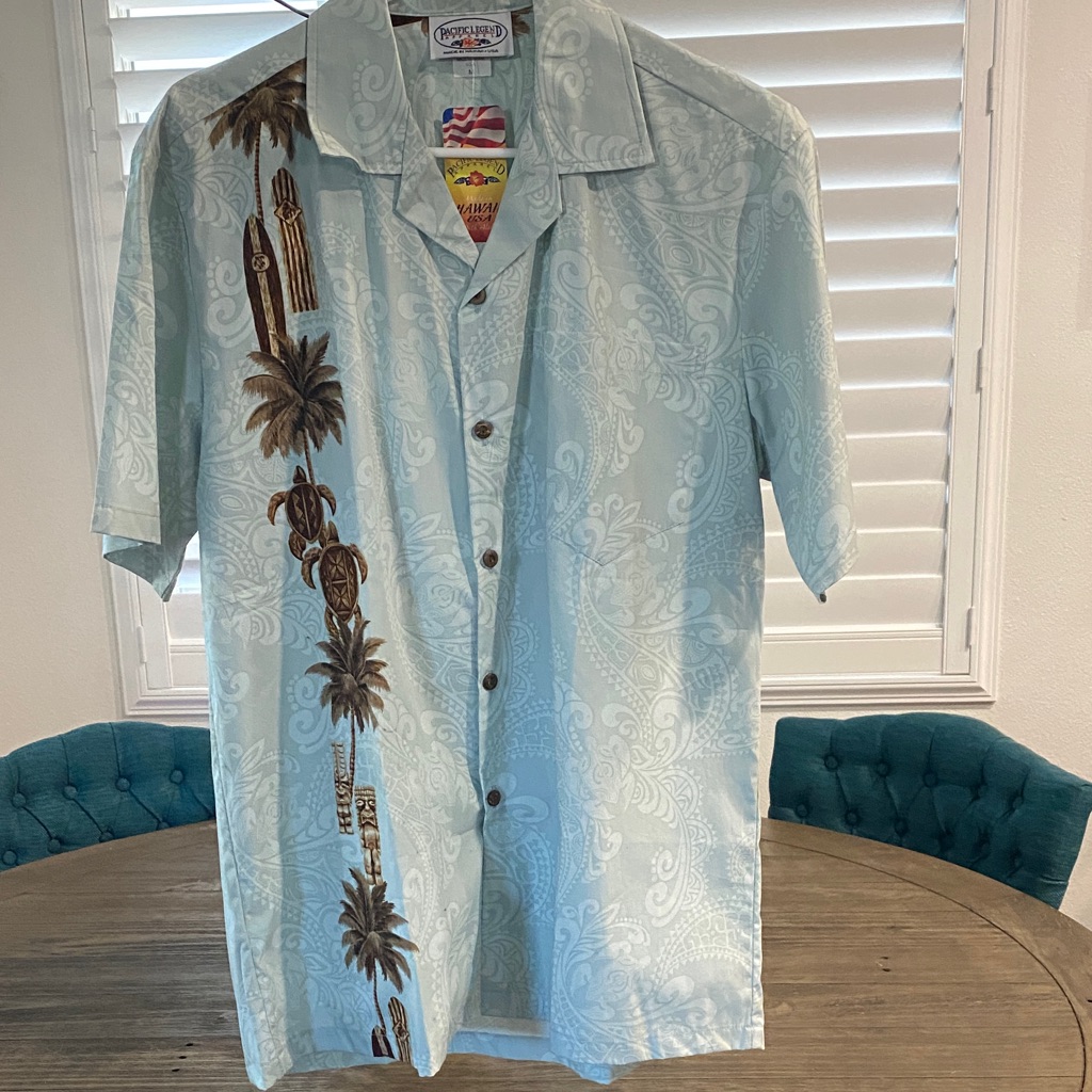 Nwt Pale Blue Hawaiian Print Shirt